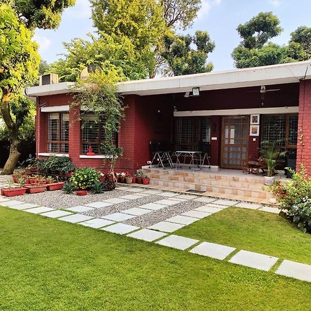 Saffronstays Doon Garden Villa - Near Doon School And Mall Road Dehradun Extérieur photo