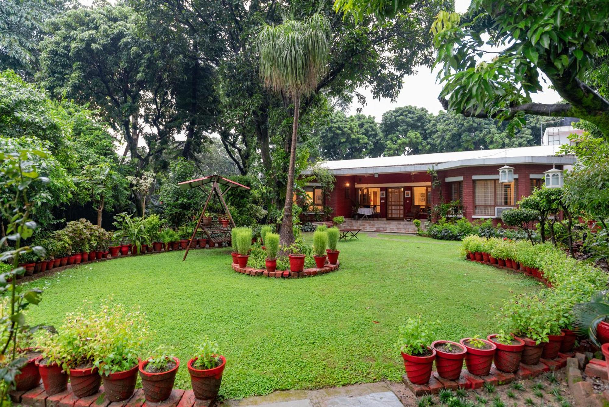 Saffronstays Doon Garden Villa - Near Doon School And Mall Road Dehradun Extérieur photo
